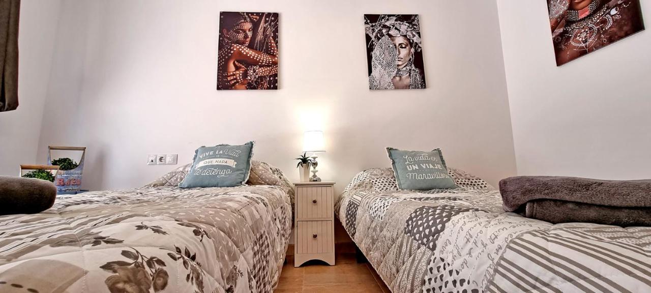 Ferienhaus Casa Caleta - Caleta Fuste - Meerblick - Pool - Glasfaserinternet Калета де Фусте Екстериор снимка