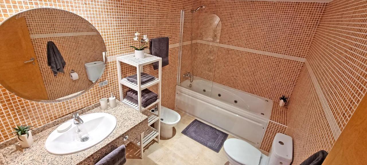 Ferienhaus Casa Caleta - Caleta Fuste - Meerblick - Pool - Glasfaserinternet Калета де Фусте Екстериор снимка